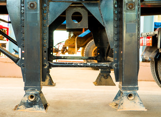 Trailer supply store in France, HS Code 871690