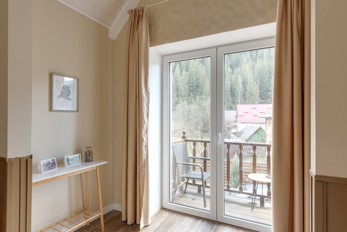 Peru'da Pencere Tedarikçileri, HS Code 392520-761010