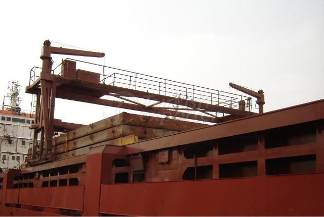 HATCH COVER CRANE ( GANTRY CRANES )