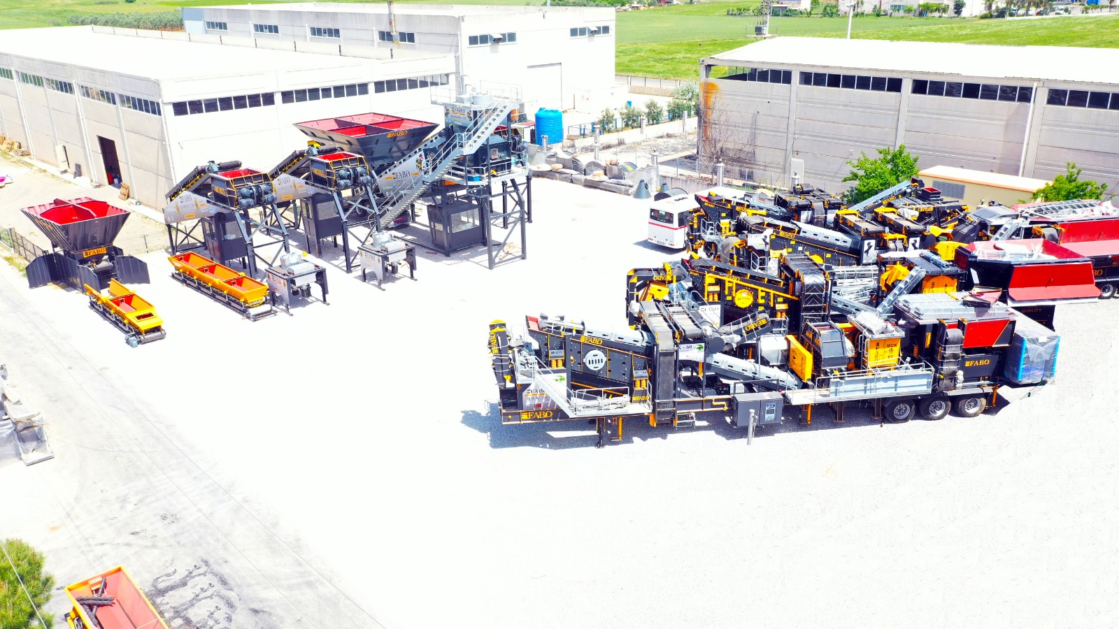 MOBILE SAND SCREENING PLANT