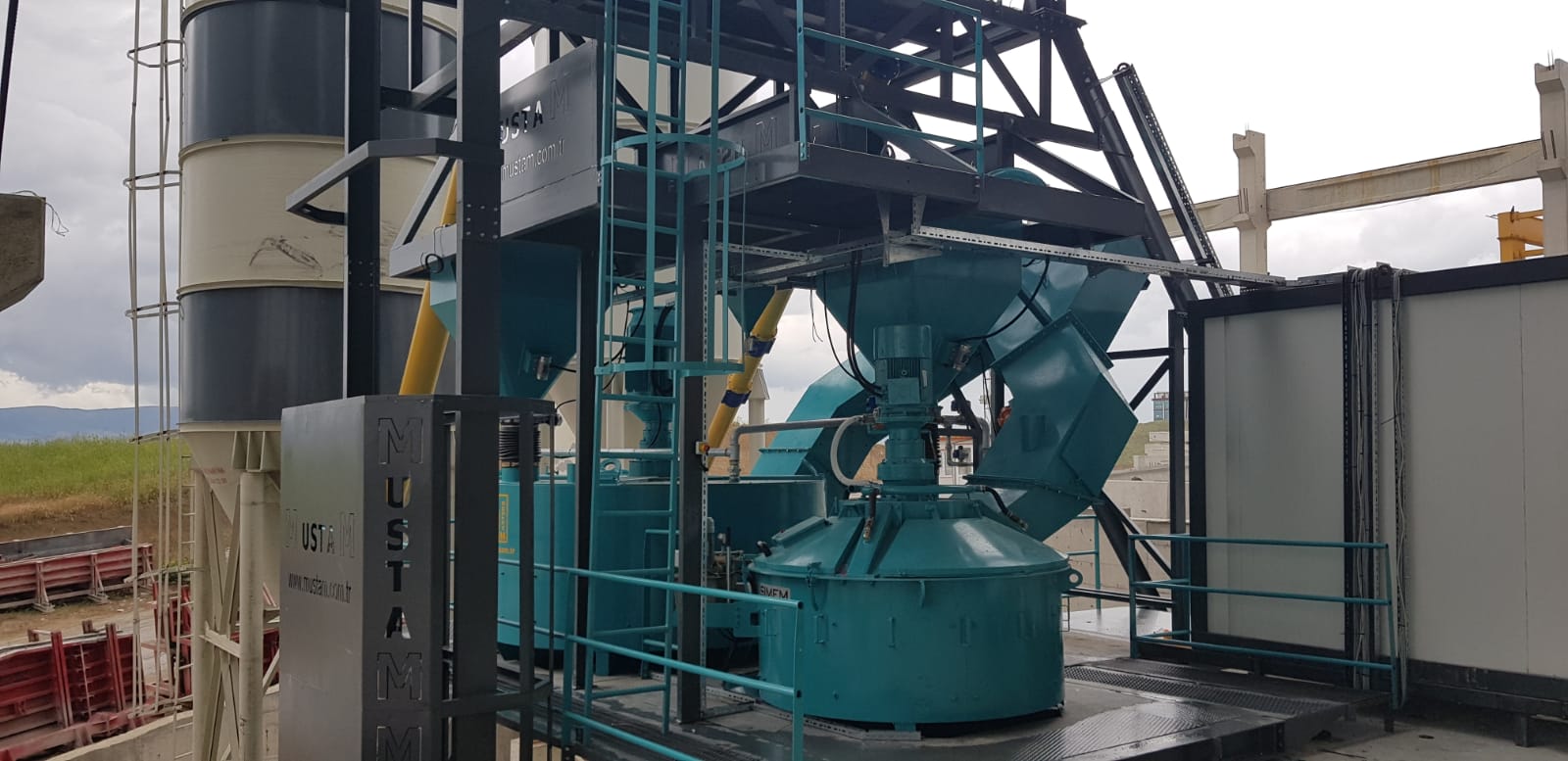 compact concrete batching plant