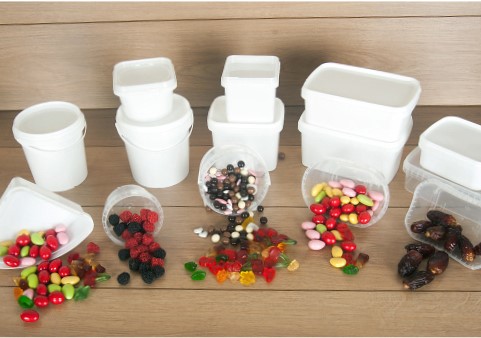 Plastic boxes with lid