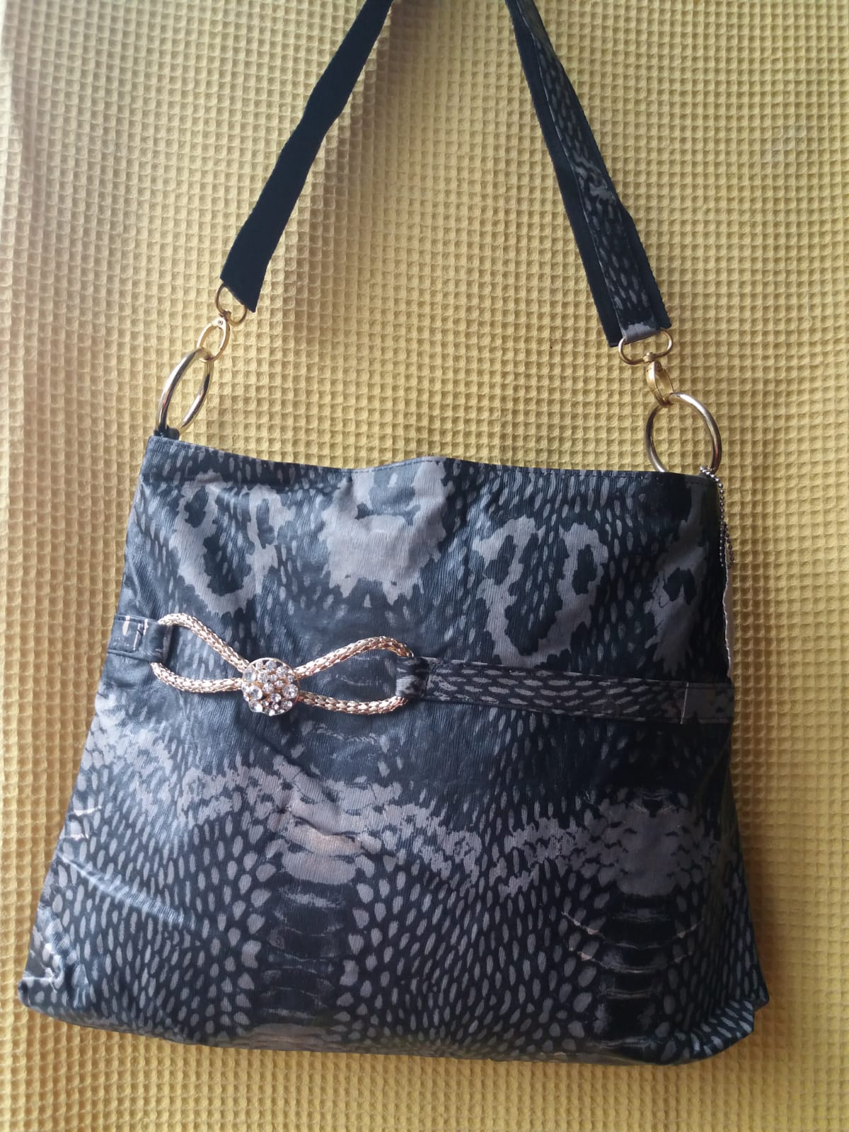 Leather hand bag for woman, 100% leather