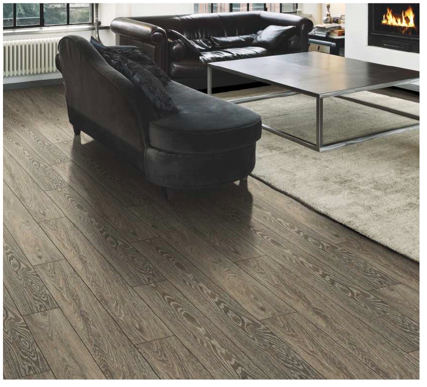 LAMINATE FLOORING