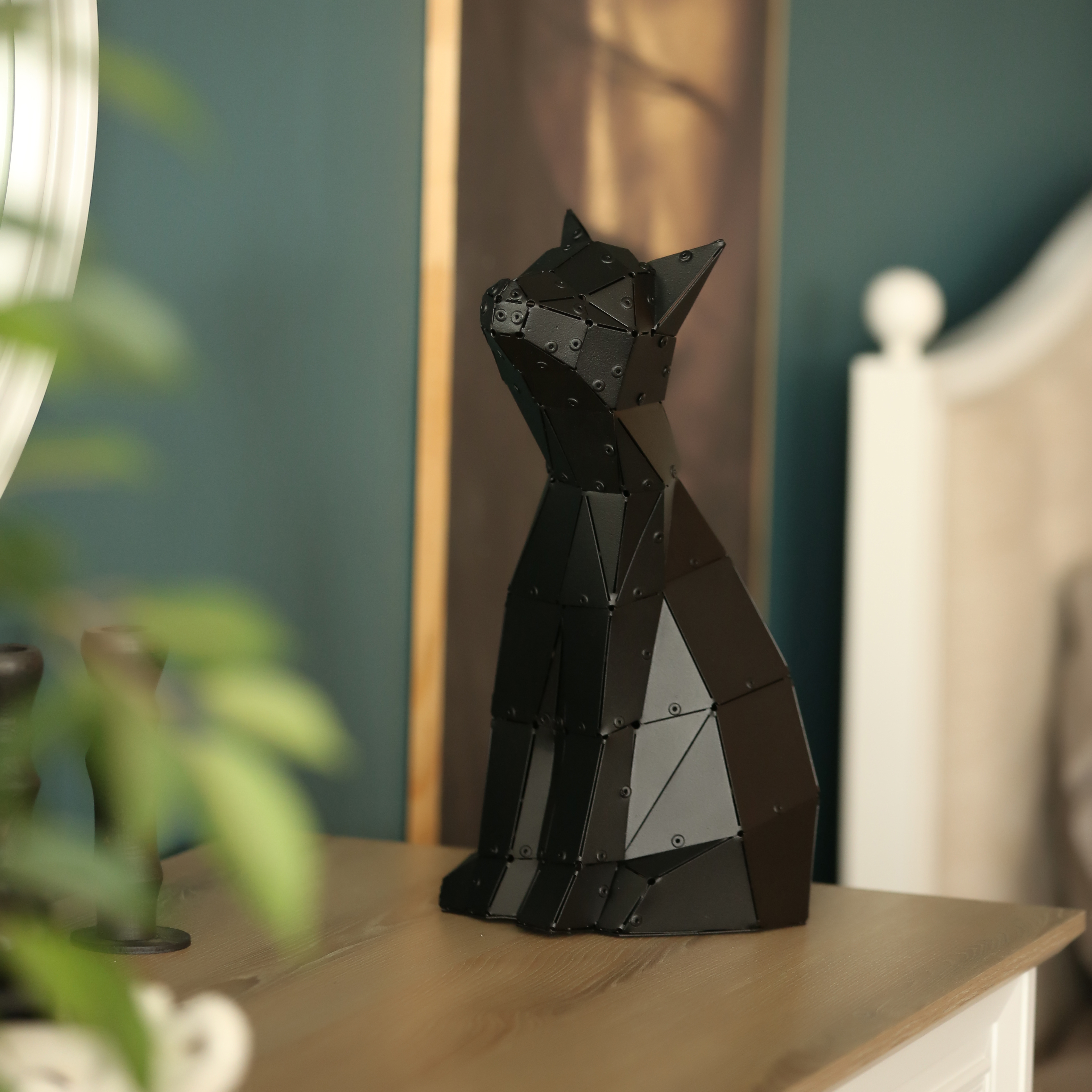 BOMBAY CAT - HANDMADE METAL CAT SCULPTURE TABLE DECOR - CRAFTCOLIC