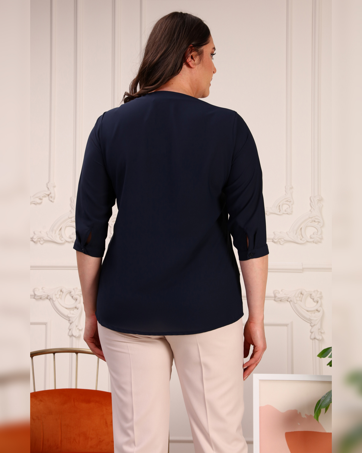 CÓDIGO: 6033-87 CAMISA FEMININA DETALHE GARNI