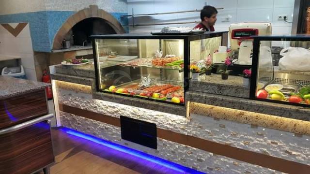 Salata ve Kebab Teşhir Reyonu