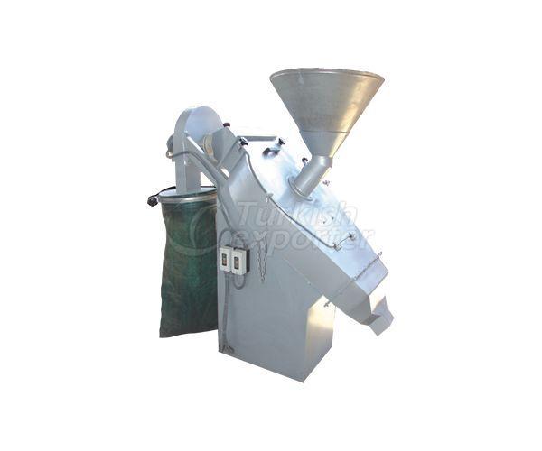 Техника для чистки фундука