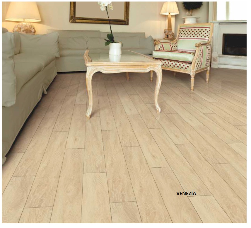 LAMINATE FLOORING