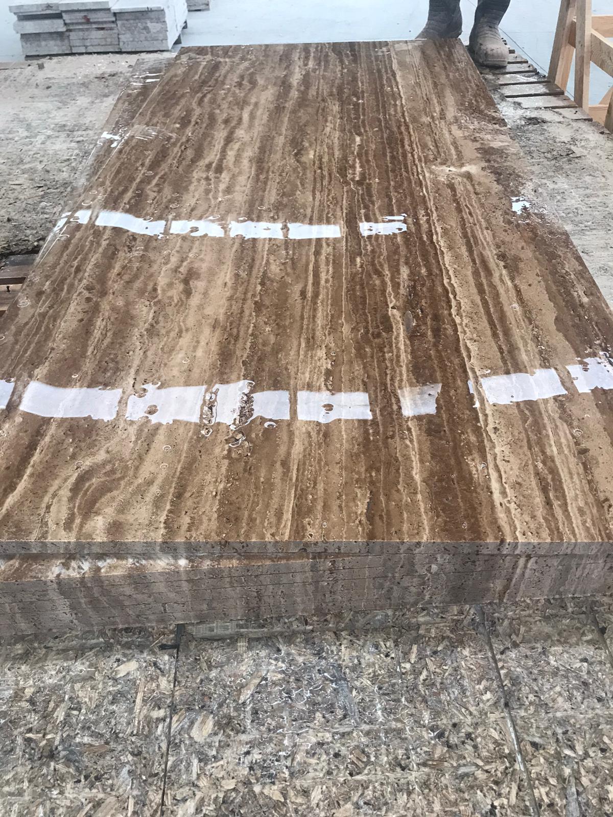 Veincut Noche Travertine