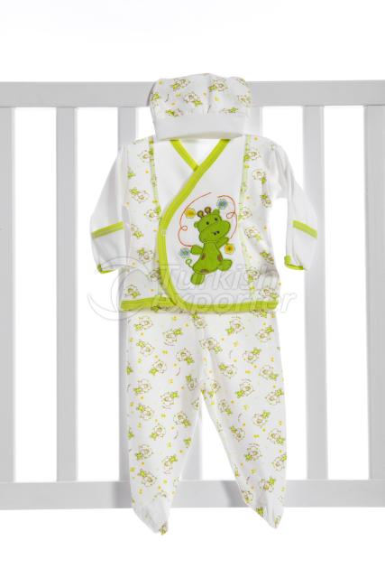 snapsuits, layettes (3pieces)