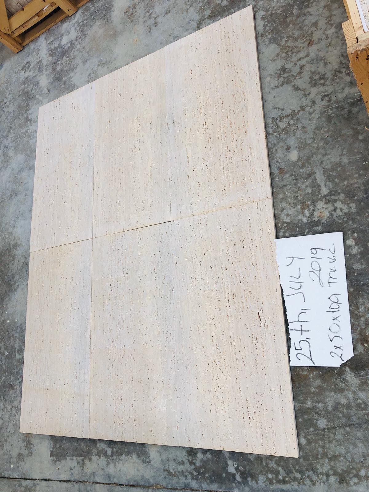 VEINCUT TRAVERTINE