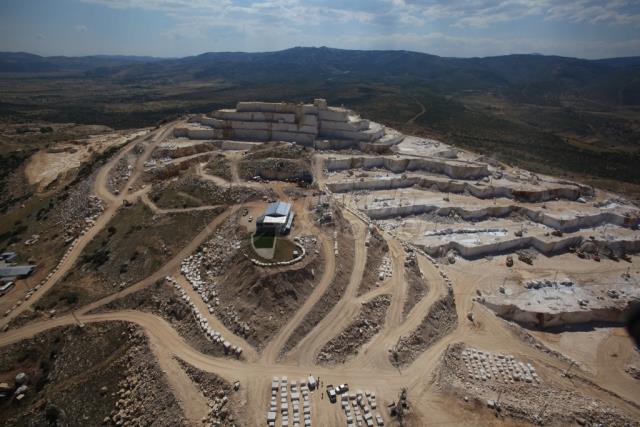 Природный камень