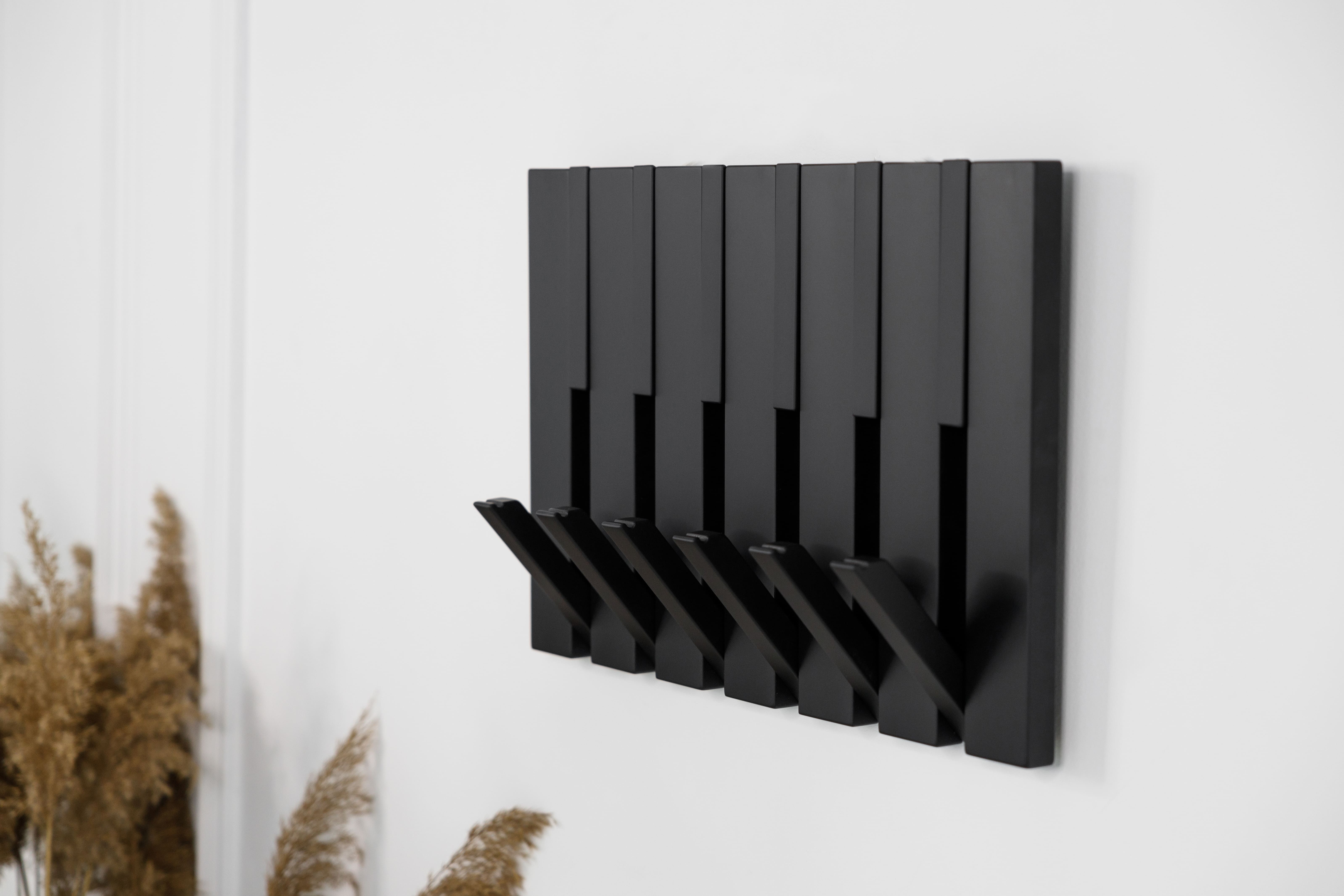 Wall rack "Ebony"