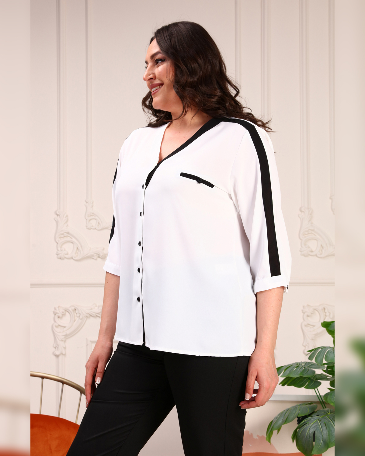 CÓDIGO: 6033-87 CAMISA FEMININA DETALHE GARNI