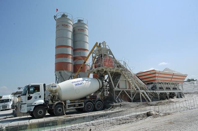 Mobile Type Concrete Batching Plants