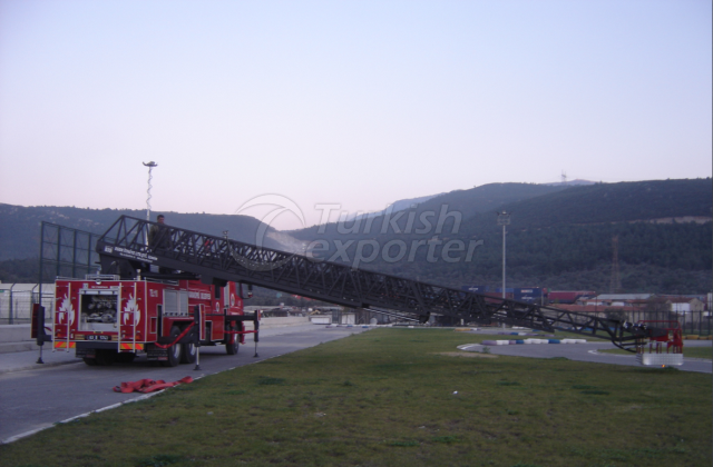 FIRE FIGHTING WTH HYDRAULIC LADDER