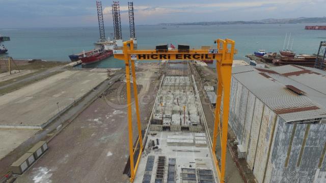 Marina Gantry Cranes