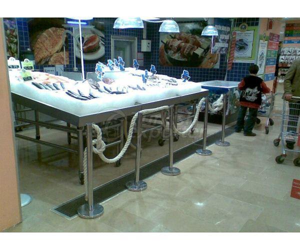 Escaparate De Pescado Para El Mercado