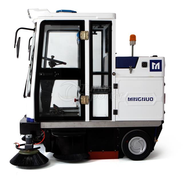 All enclosed sweeper--E800FB