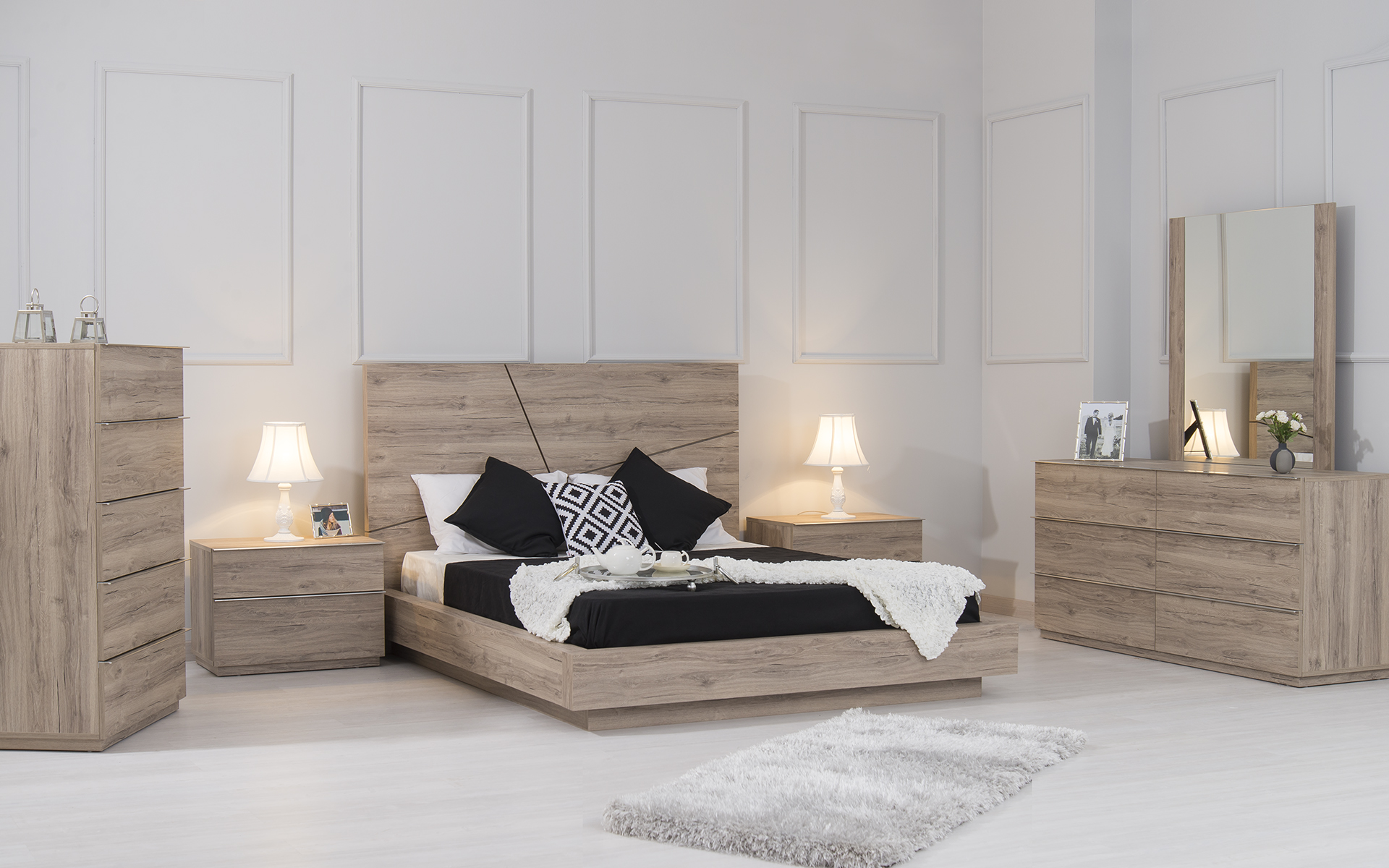 BEDROOM FURNITURE SET 