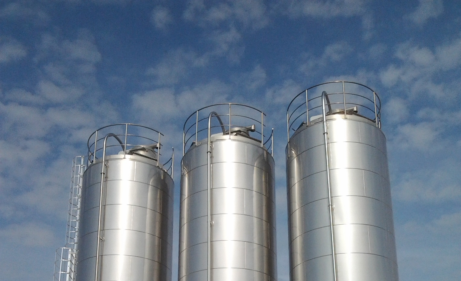 TECHNOSILOS STAINLESS STEEL SILOS 