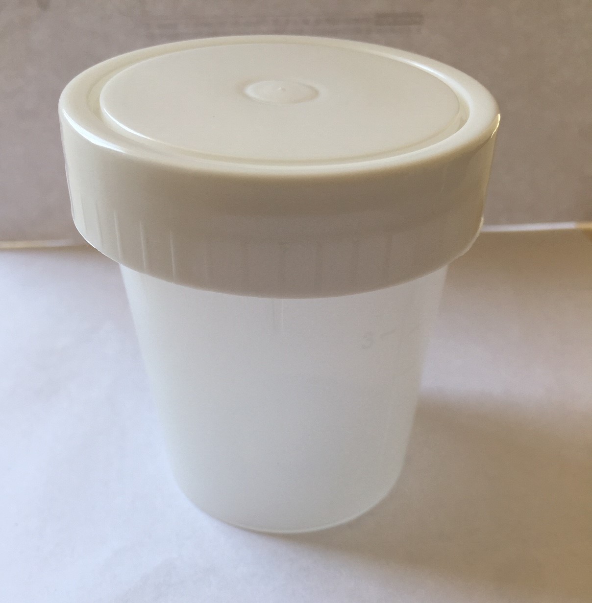 Nonsterile Urine Sample Cup