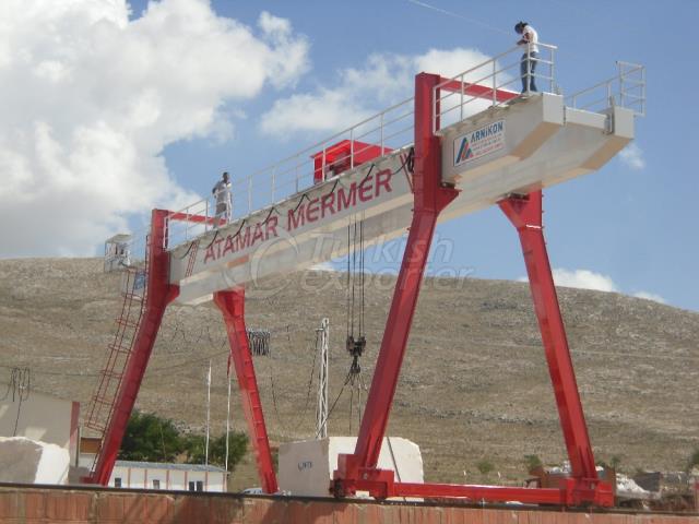 Double Consoles Gantry Cranes