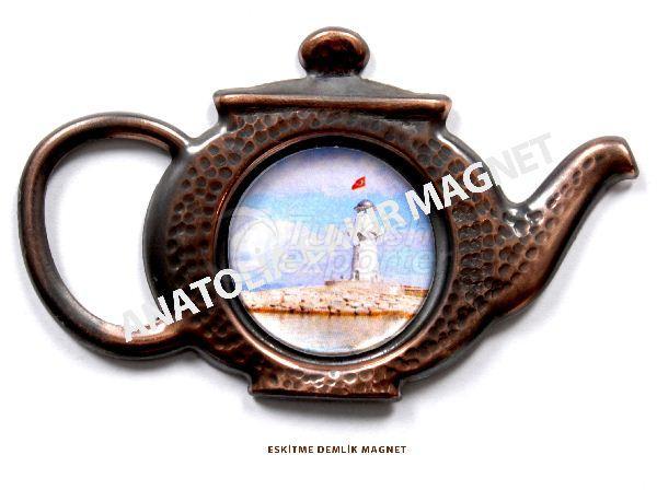 غلاية شاي بنمط عتيق مغناطيسي