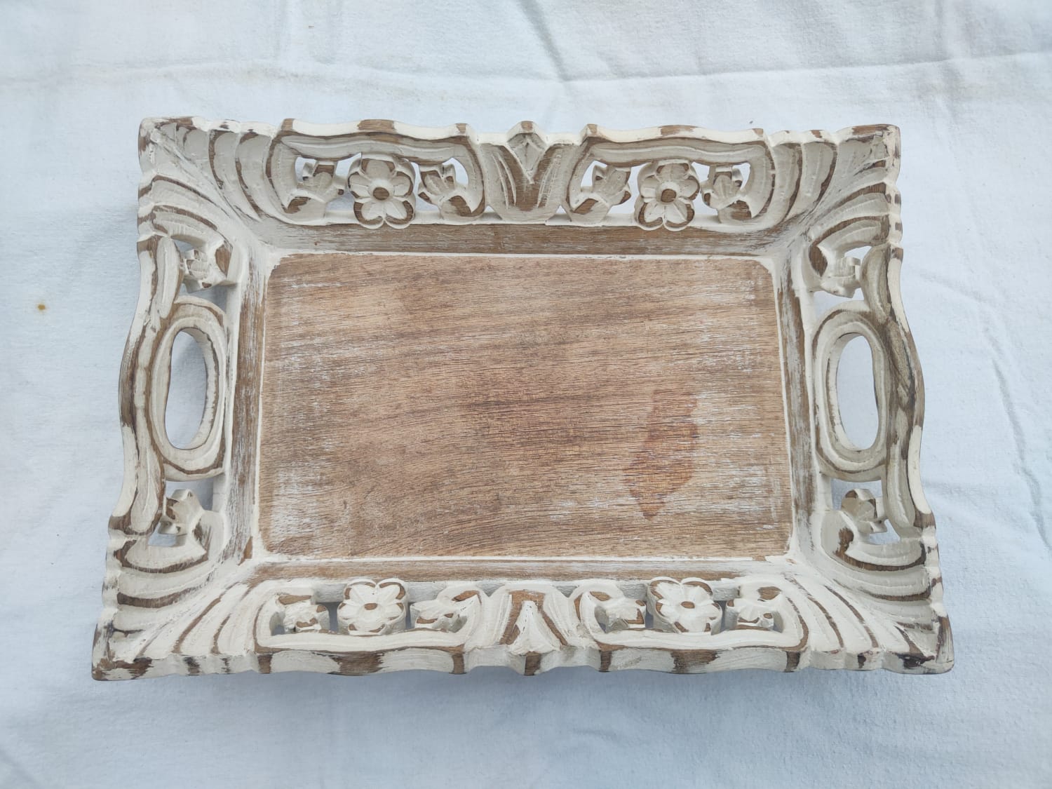 WOODEN CARVING TRAY