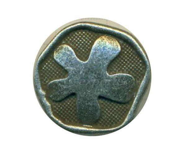 Button 07