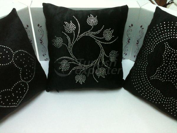 Toss Pillows K-18