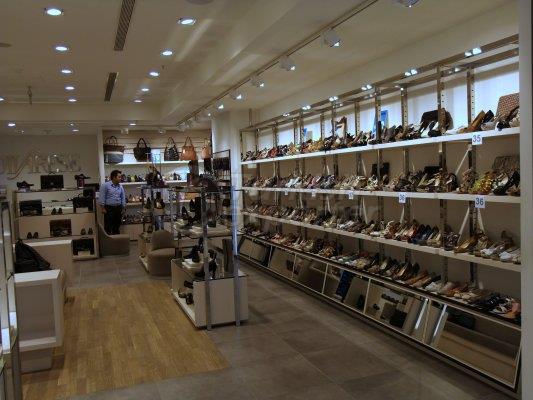 Equipements de magasin de chaussures