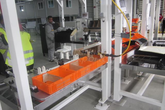 Renault Tanger Mediterranee Back Seat Line