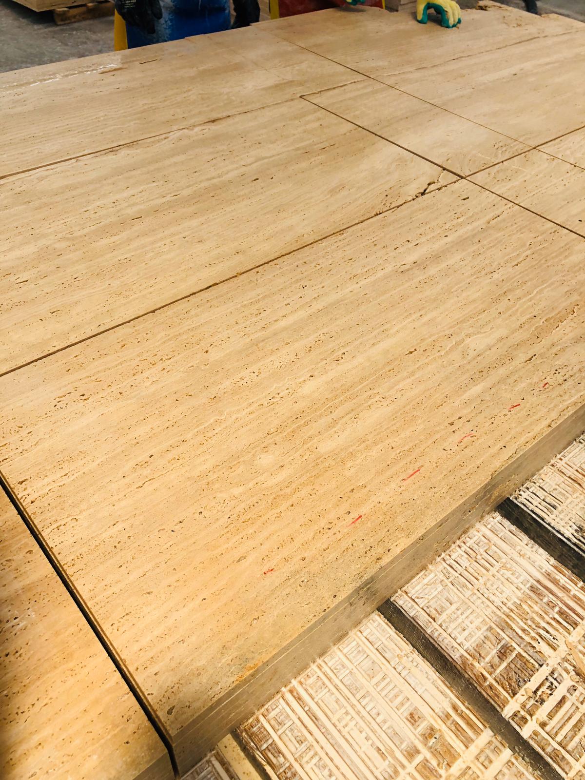 VEINCUT TRAVERTINE