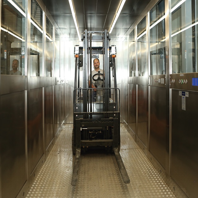 Emak Freight Elevator Lift