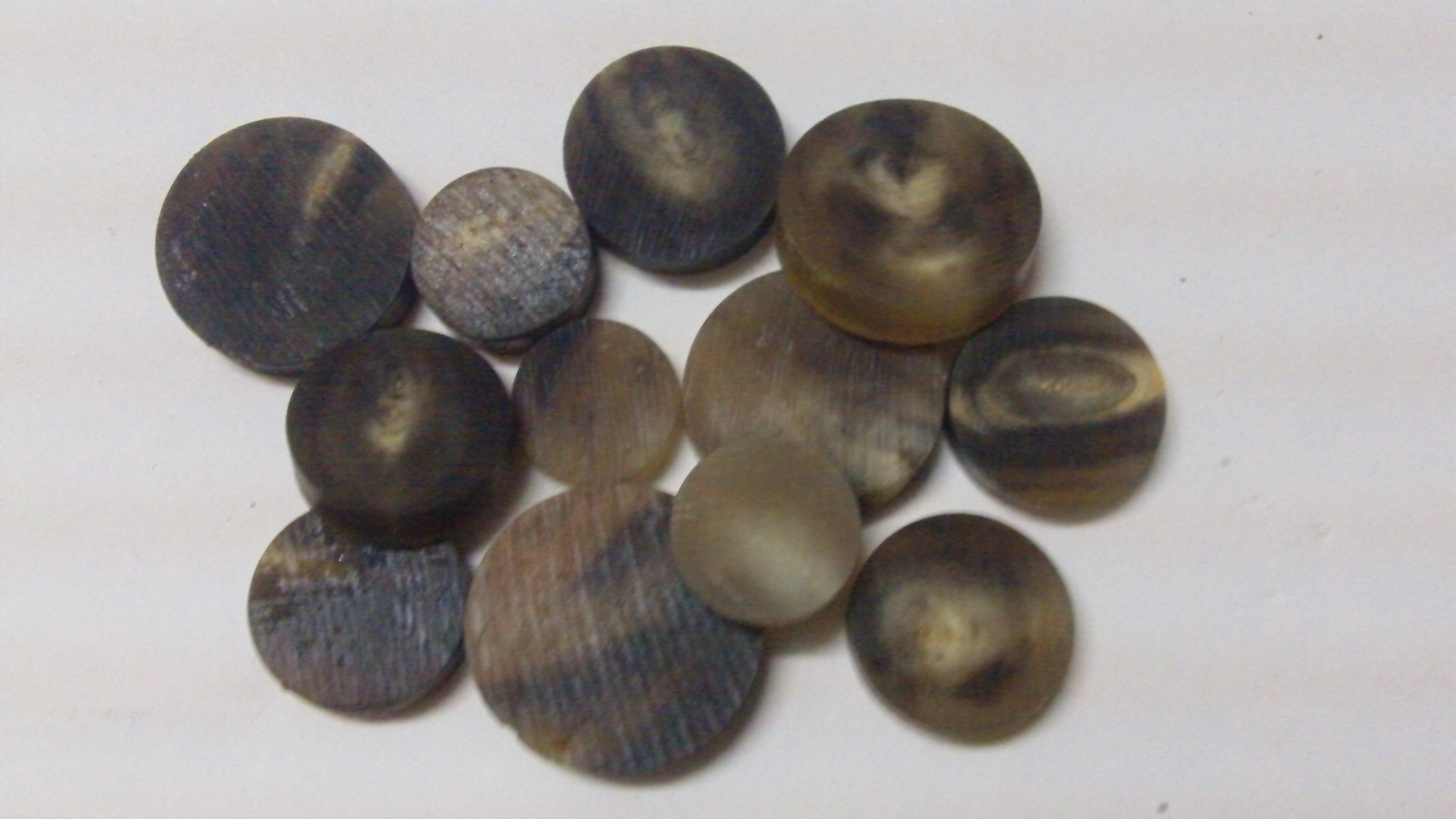 Natural Horn  BLANKS, FINISHED BUTTONS, TOGGLES