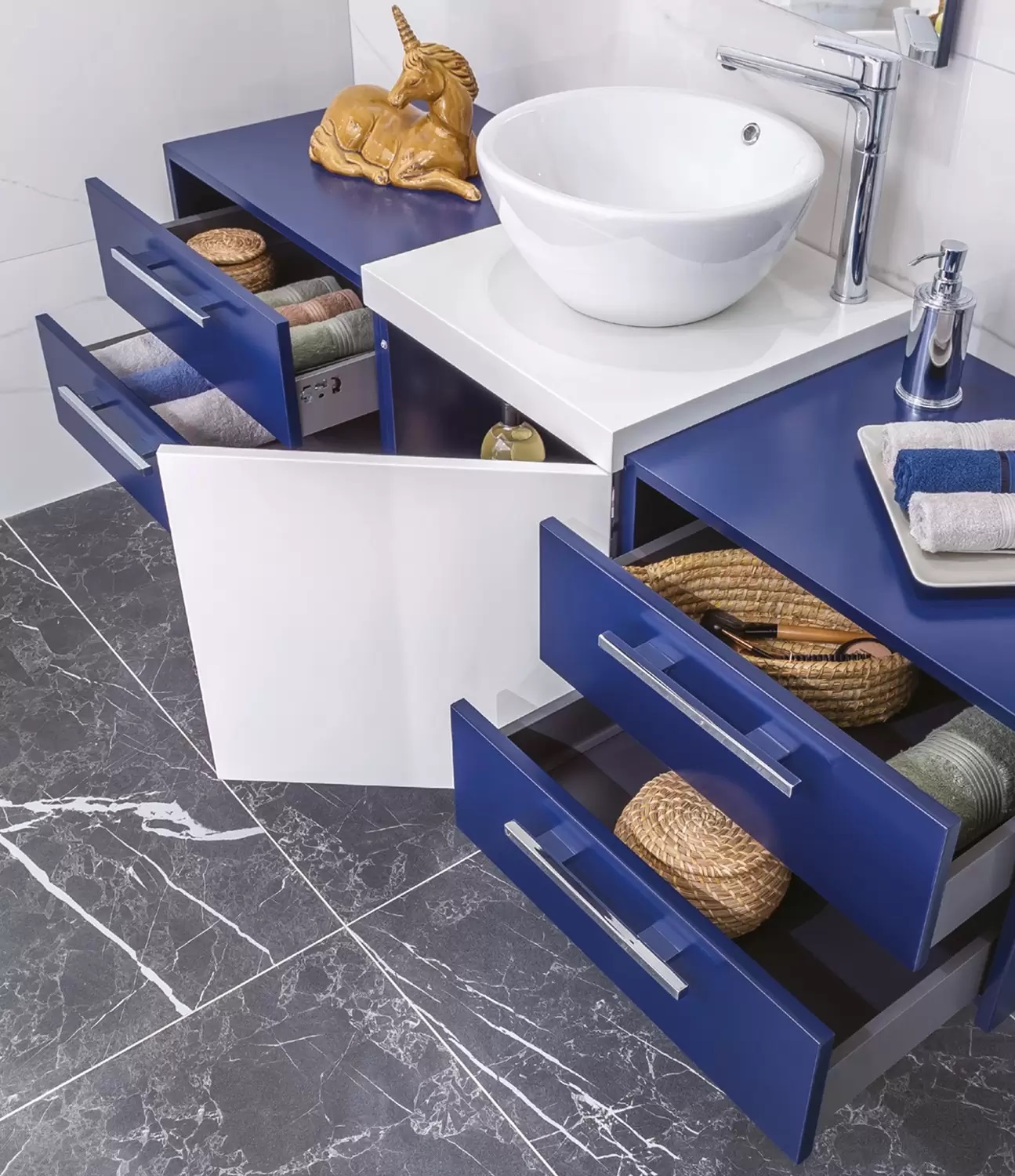 AMORE BAHTROOM CABINET