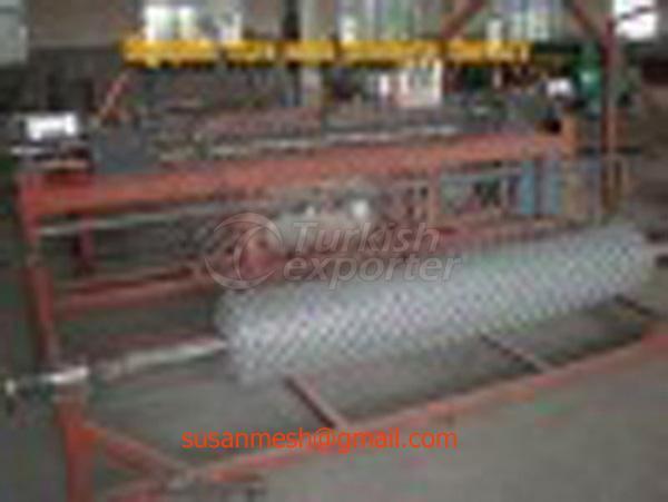 Chain link fence machine