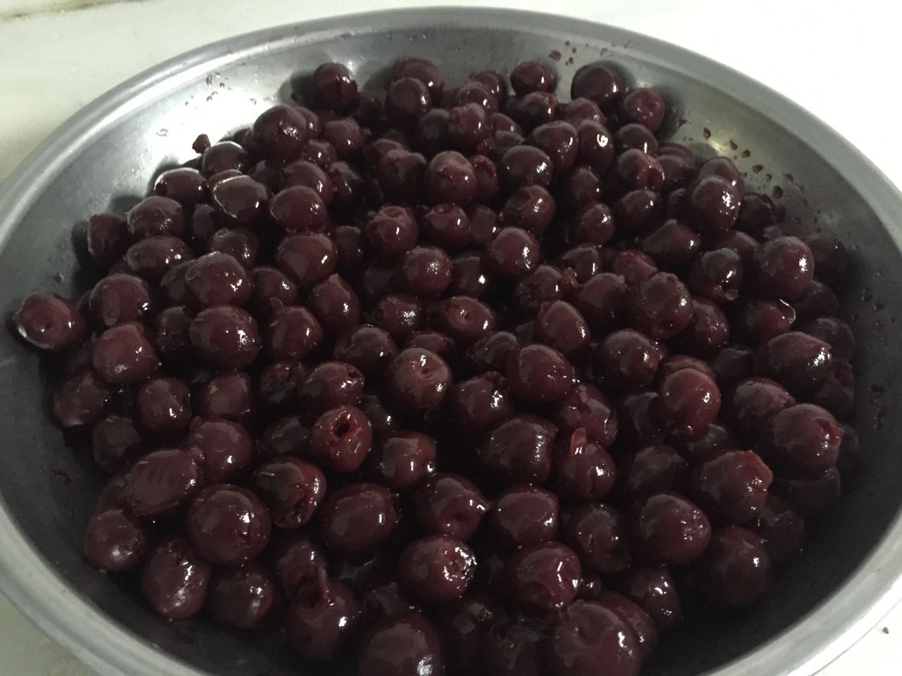 CANNED CHERRIES