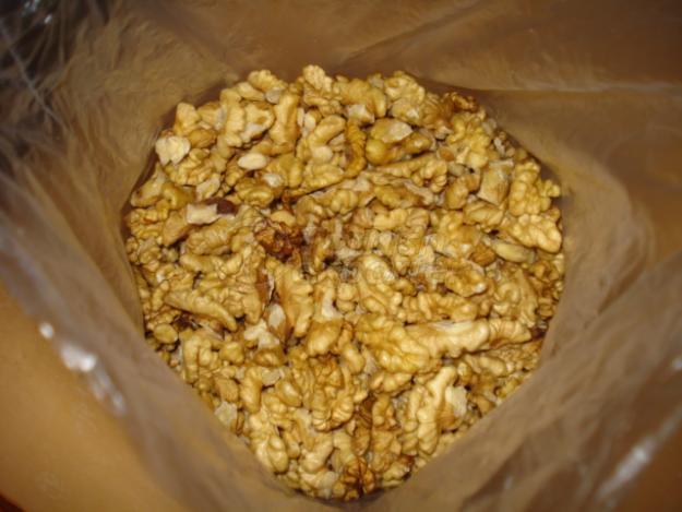 walnut kernel