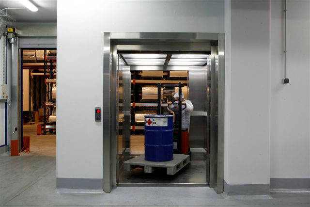 Commercial Lift