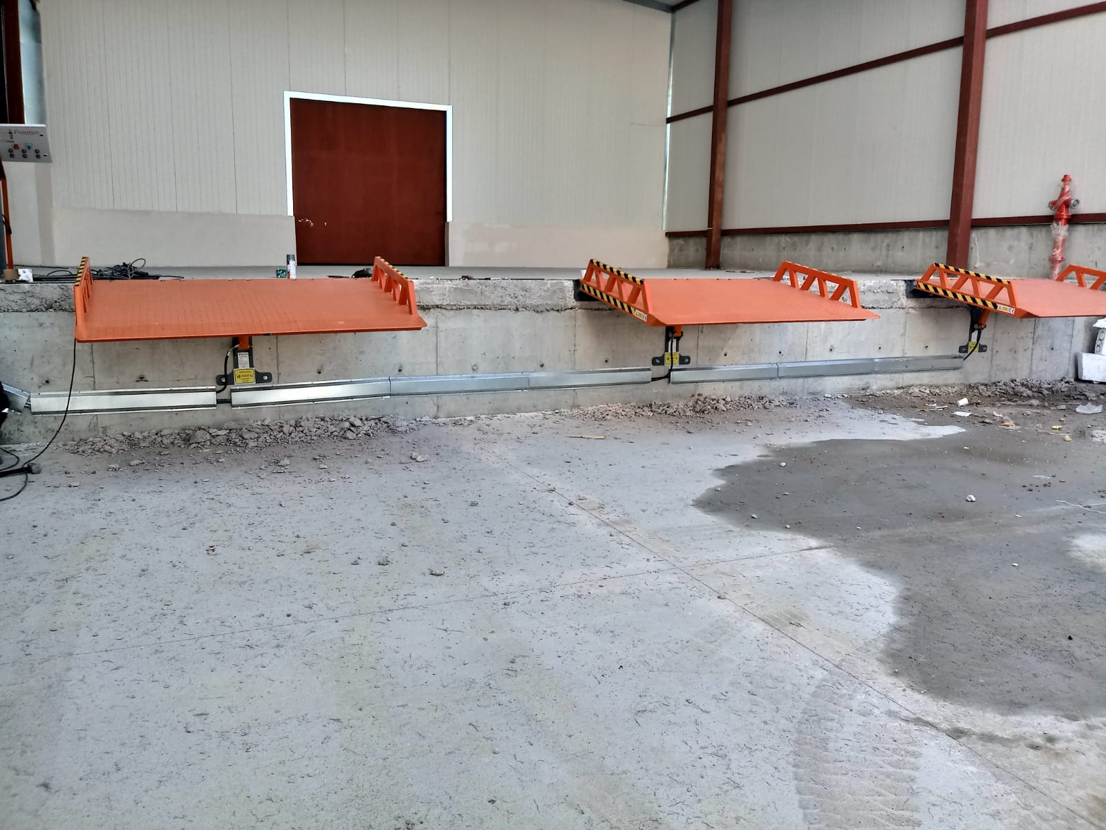 Vertical Yard Leveler