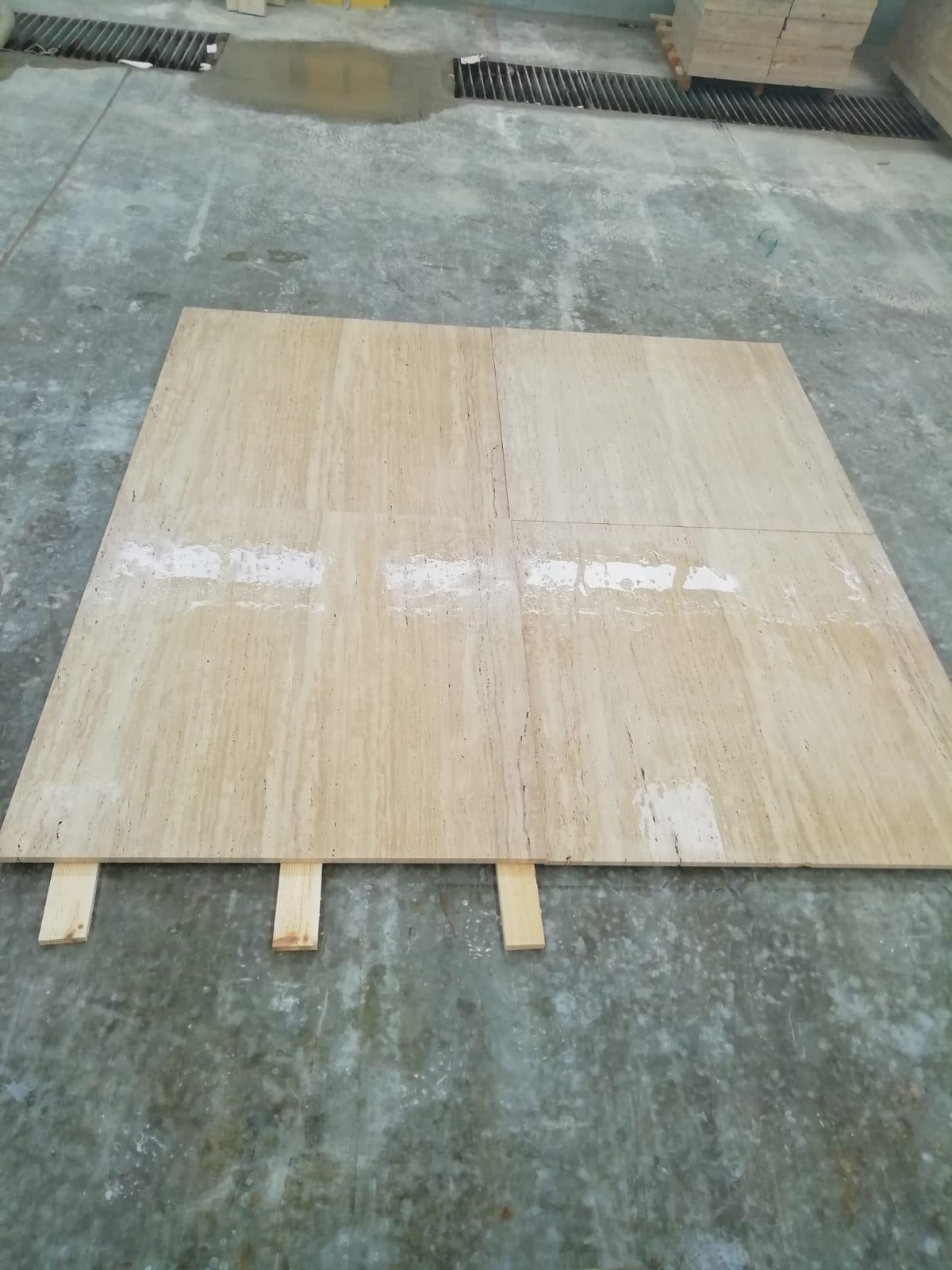 VEINCUT TRAVERTINE