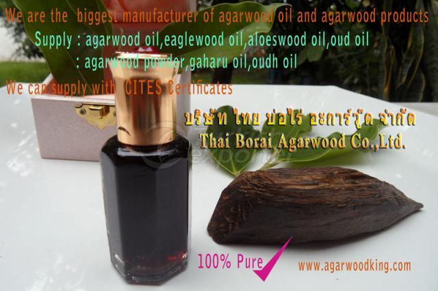 agarwood oil-gaharu oil-oud oil-oud