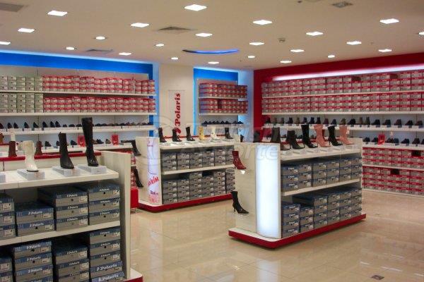 Equipements de magasin de chaussures