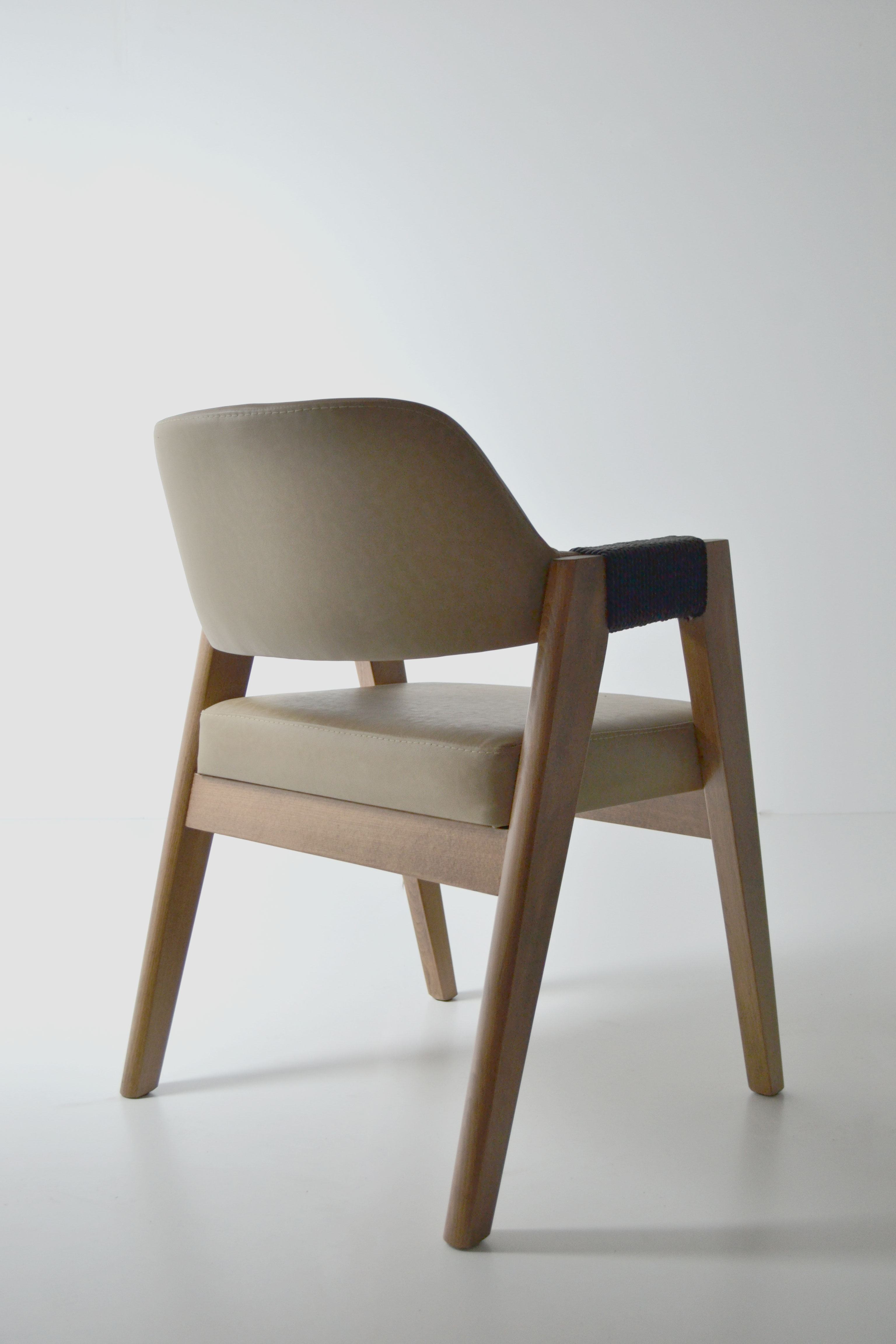 Artemis Chair