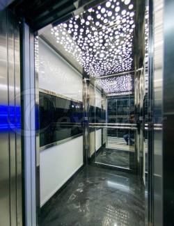 Cabinet Type Elevator