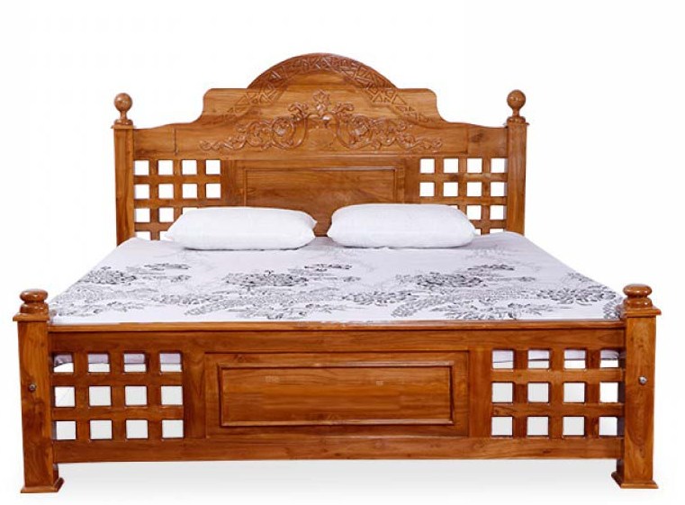 Wooden Bed in Teak Wood 