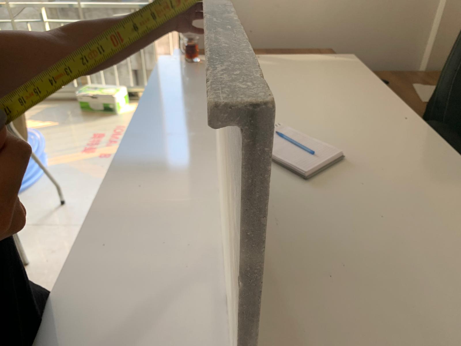 CORNER STAIR TREAD MARBLE